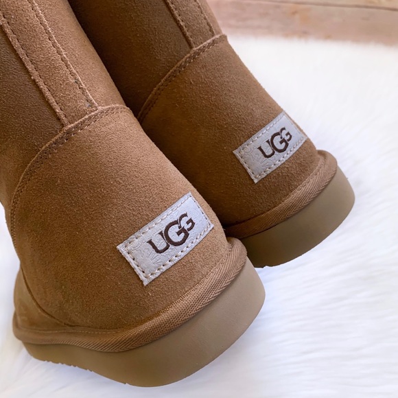 UGG Celvin Chestnut Suede Boots - Picture 6 of 8